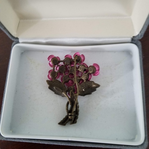 Vintage valentines Rose bouquet Brooch - Picture 3 of 4
